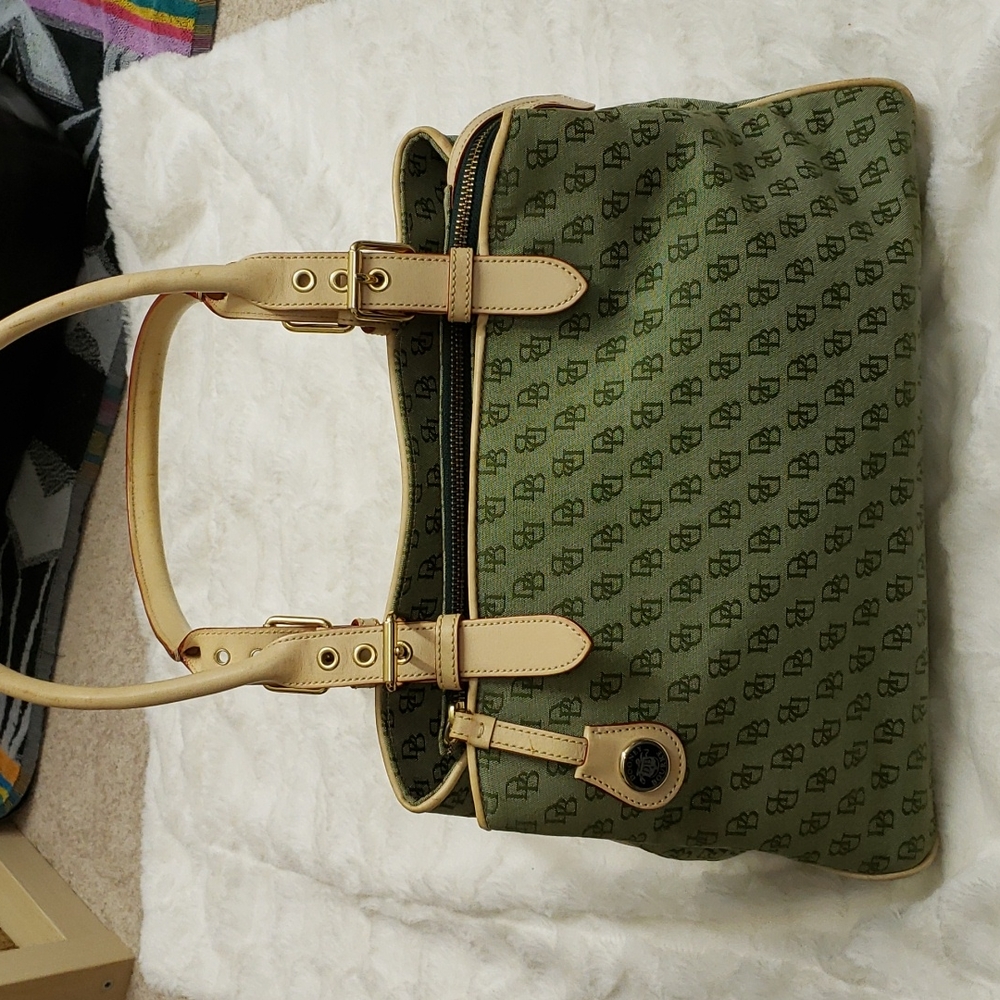 Dooney & Bourke Handbag